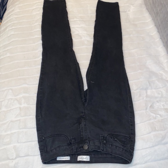 $30 for 4 Pairs of Full Length, Skinny Jeans - All: LIKE NEW - Picture 12 of 14